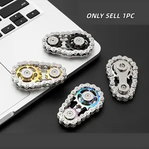 Durable Gear Gyro Finger Top Fidget Toy, 1 Count Creative Fingertip Gear Chain Stress Relief Gadgets Tabletop Desk Fidget Toy, Perfect Novelty Gift for Teenagers & Adults