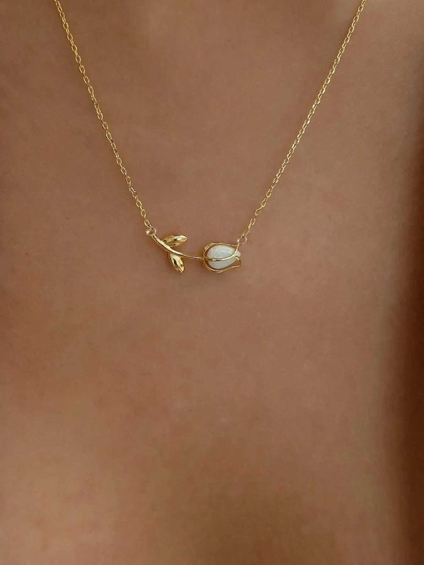 Elegant Style Tulip Design Chain Necklace for Girlfriend, Floral Pendant Matching Necklace, Women's Fashion Y2k Jewelry Accessories for Festival, Part