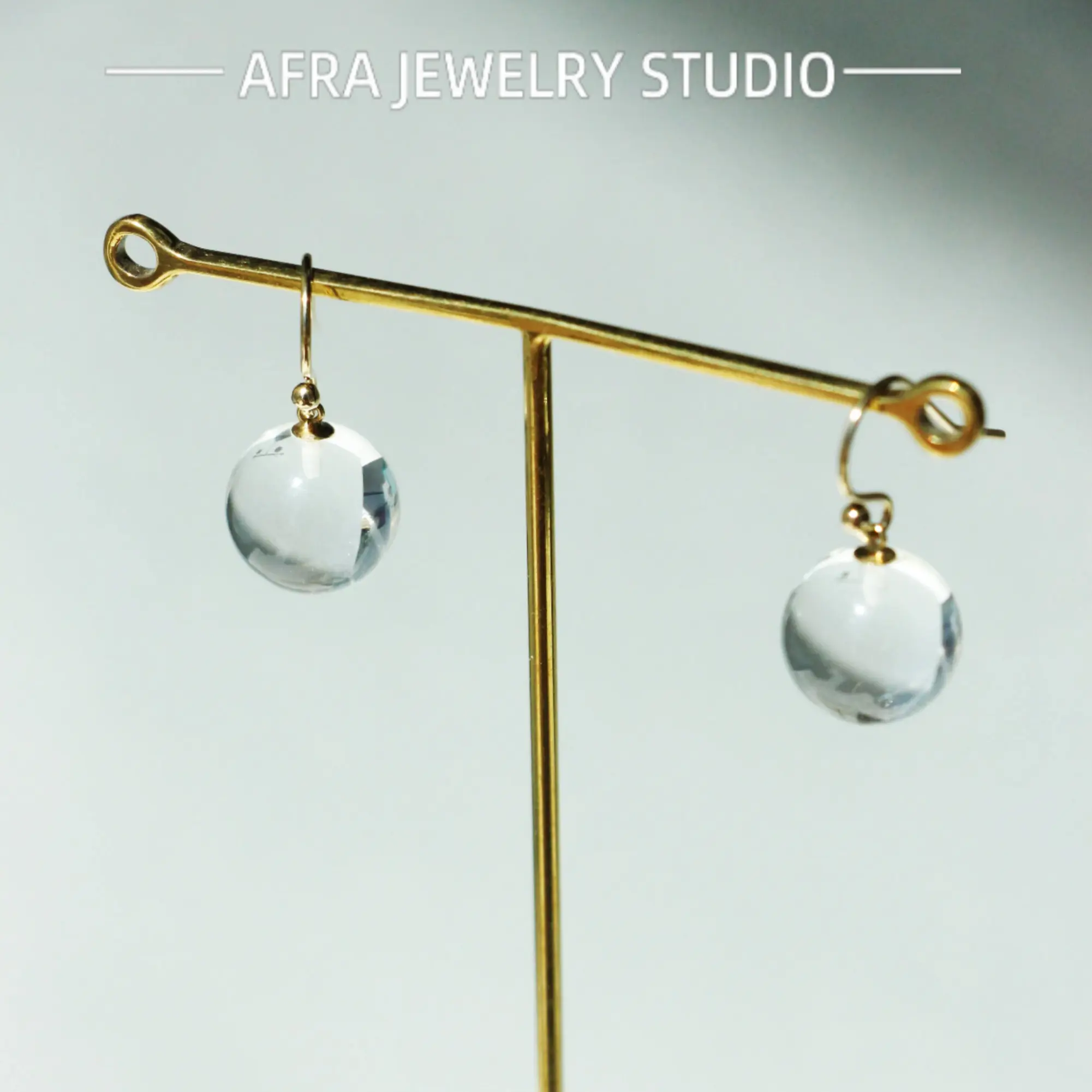 Natural Clear Quartz Earrings, Clear Crystal Drop Earrings ,Quartz Earrings Dangle, Crystal Ball Earrings, Everyday jewelry
