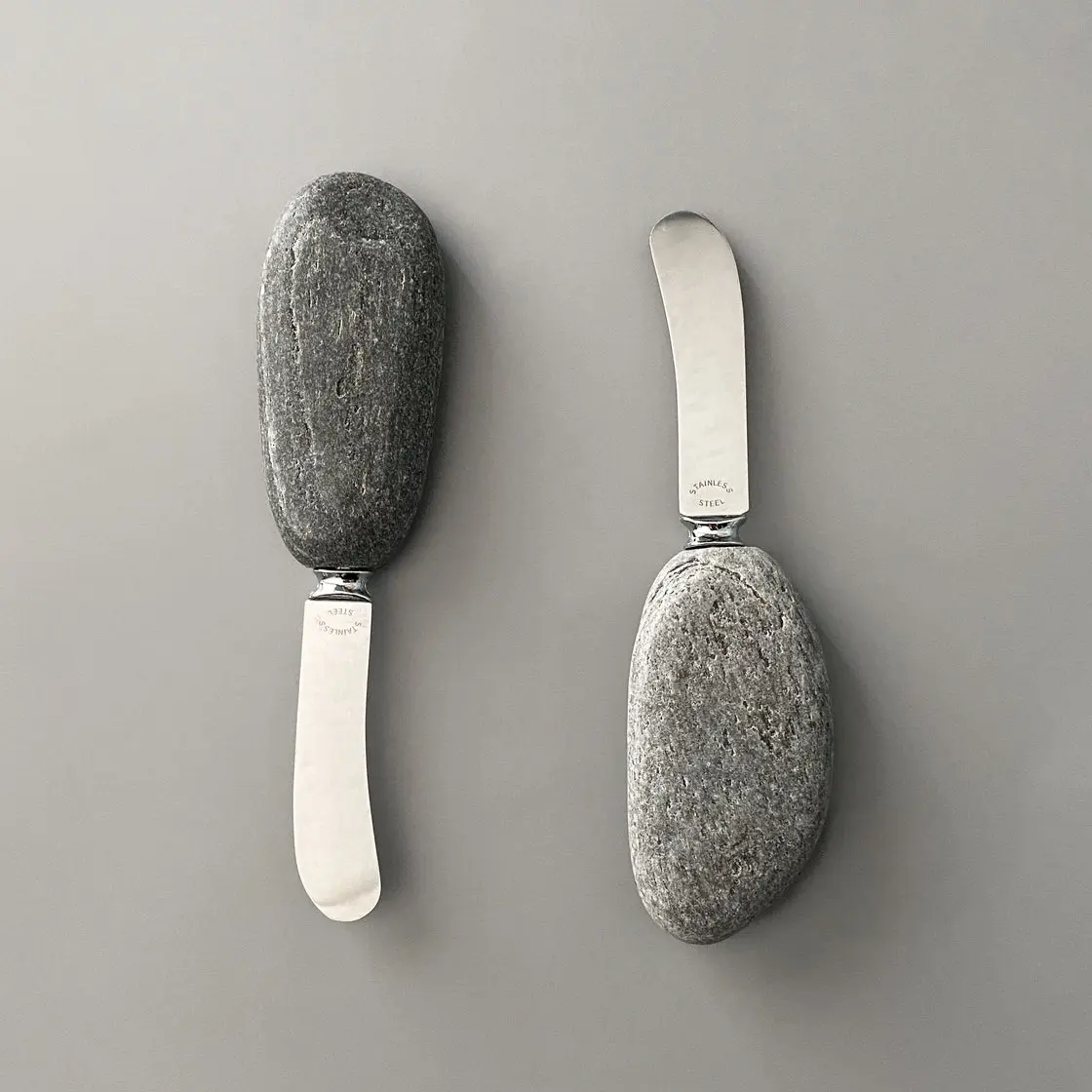 Handcrafted Stone Cheese Spreader – Ergonomic Natural Stone Handle with Stainless Steel Blade for Spreading Cheese, Dips & Condiments