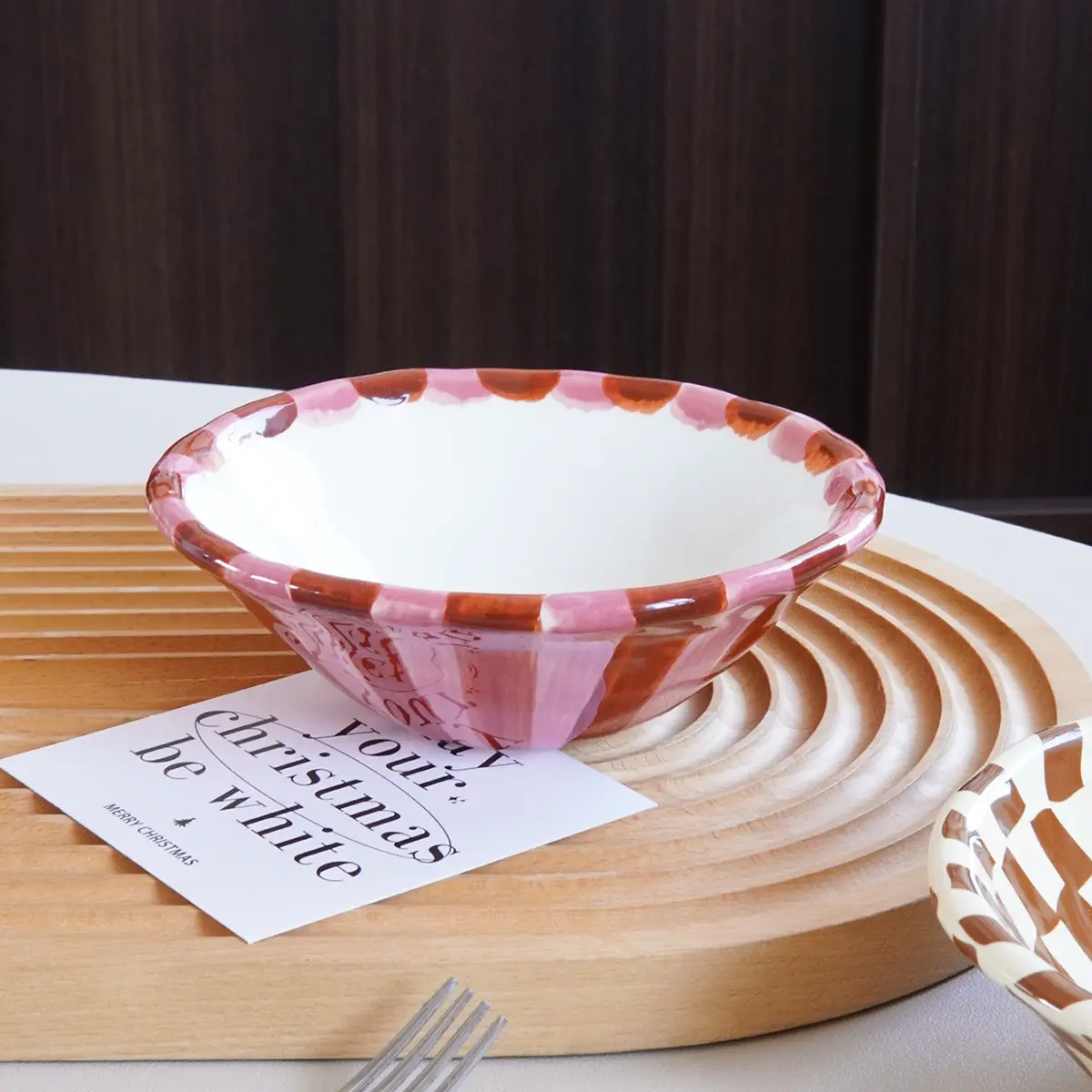 Rose Striped Ceramic Bowl, Creative Hand-Painted Chessboard Design, Elegant Dessert Bowl, Serving Bowl for Home, Restaurant, Coffee Shop, Gift Idea, Ceramic Salad Bowls, Decorative Bowls, Ceramics Tableware