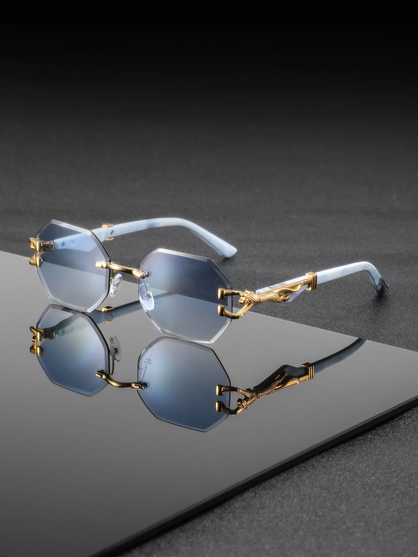 Unisex Metal Polygon Frameless Vintage Style Glasses, Casual  display picture 1