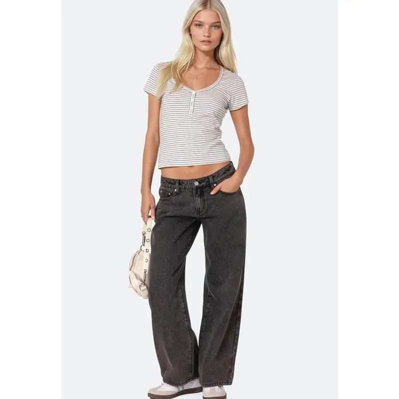 EDIKTED Petite Raelynn Washed Low Rise Jeans