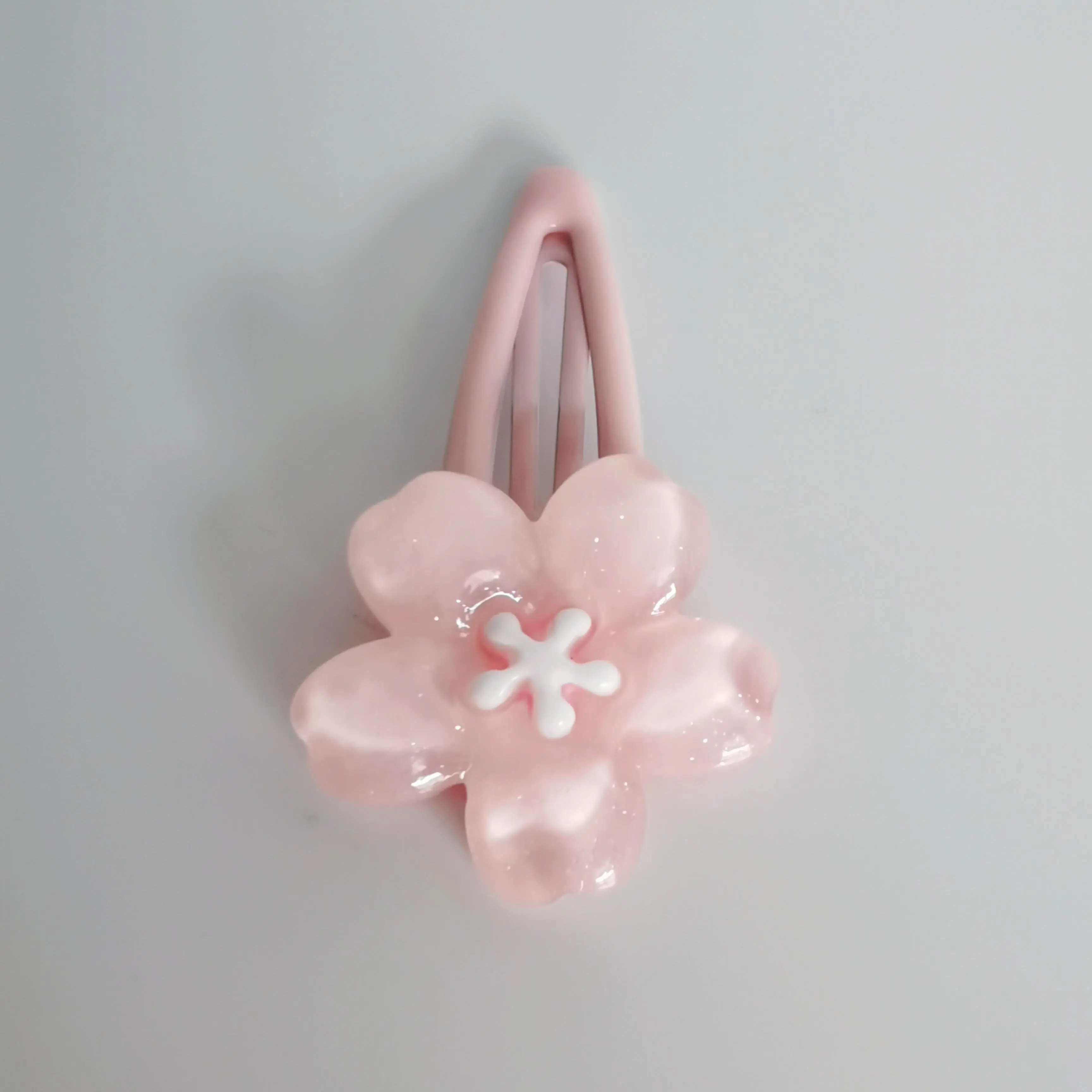 [1 gift]Pretty hair clips pink color everyday wear