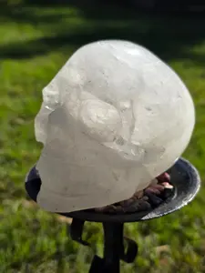 🤍 Quartz Skull – Eternal Clarity (Milky / Clear, approx. 4 in)
