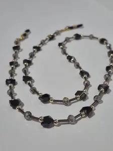 The Purr-fect Eyeglass Chain: A Cat-Inspired Sunglass Holder