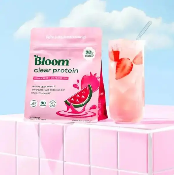 Bloom Nutrition Clear Protein - Clear Whey + Collagen Protein Blend | 20g Protein, 90 Calories, 0g Sugar, Light & Refreshing Fruity Drink | Protein for Women *contains dairy