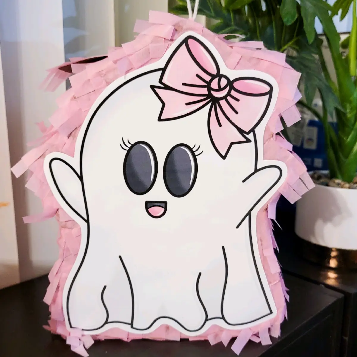 Pink Bow Ghost Mini Piñata - Halloween party decor Pink Bow Ghost Mini Piñata - Halloween party decor