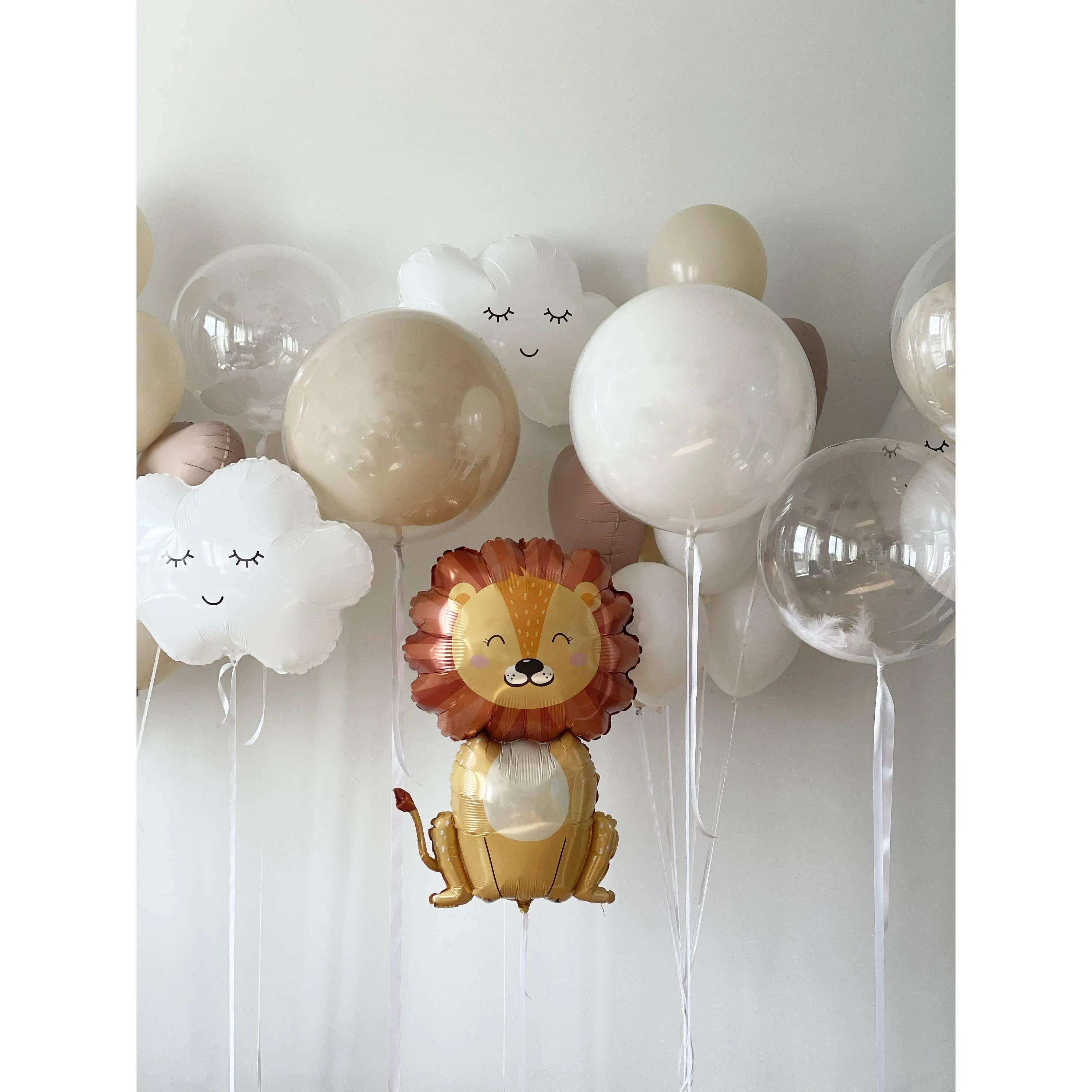 Cheerful Lion and Cloud Balloon Set - Perfect for Kids' Parties and Whimsical Celebrations