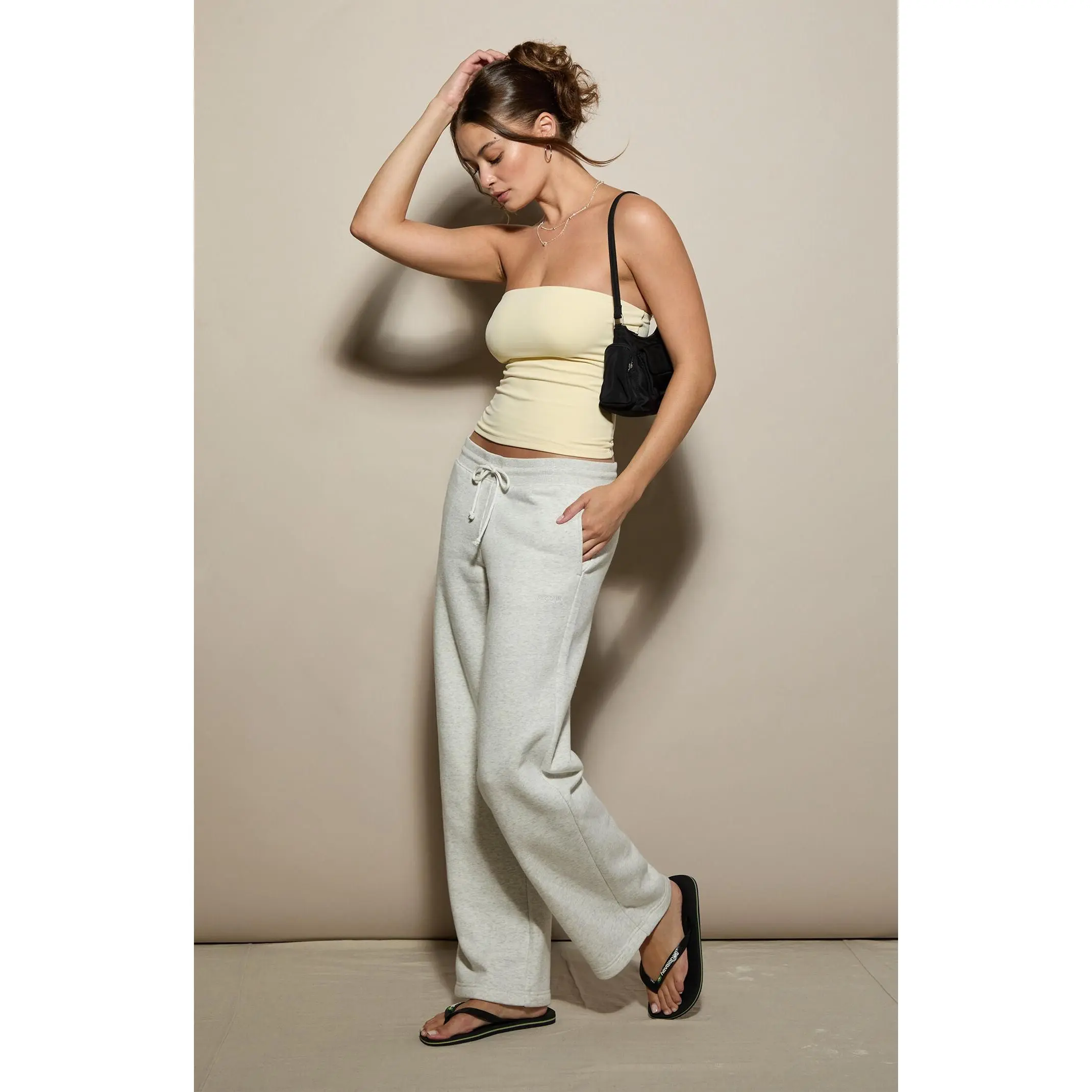 Pacsun Women's Gray Ultra Soft Fleece Straight Leg Sweatpants