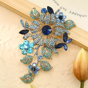 Exquisite Zircon-Studded Rose Brooch for Women, Luxurious Elegant Party Clothing Accessory & Gift