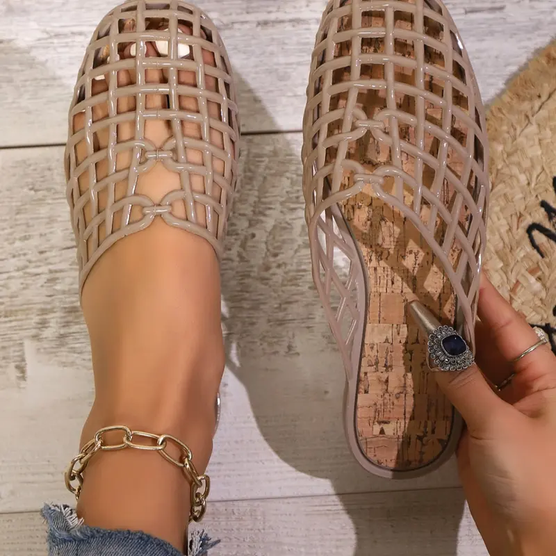 Women's Hollow Out Fashion Jelly Mules, Flat Sandals with Soft Anti-Slip Sole, Spring & Summer New Design, Suitable for Beach and Outdoor Wear