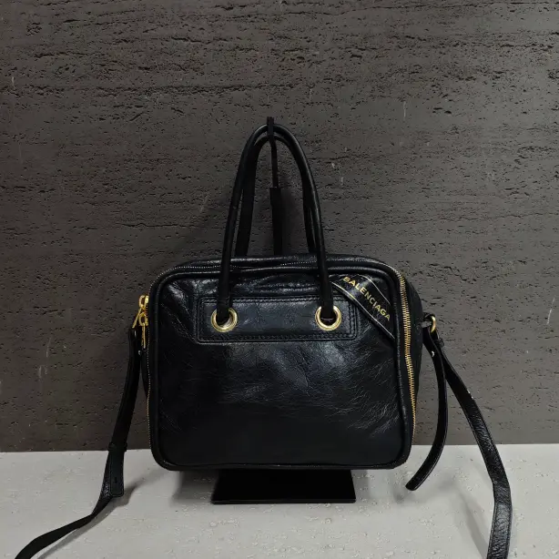 Pre-owned Balenciaga Lambskin Shoulder Bags 7.8'' R4169 Shoulder Bag C14305155936 0206 T1 Chloe