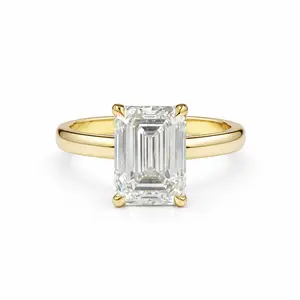 5.03ct 14K Yellow Gold Emerald Diamond Eagle Prong Statement Ring (IGI Certified)