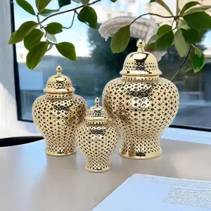 Ceramic Vase Gold