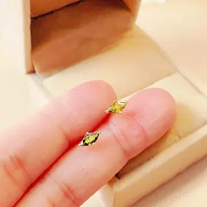 Vintage Jewelry, Vintage Earrings, Tiny Green Yellow Crystal Stud Earrings, Dainty Leaf Stud Earrings, Sterling Silver Tiny Leaf Earrings
