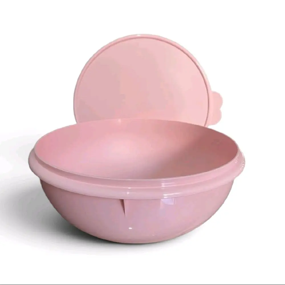 Tupperware  Pink Fix-and-Mix Bowl for Baking, Cooking, and Food Preparation