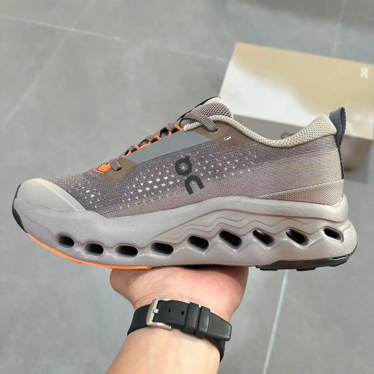 Gradient Gray Mesh Hollow Wave Cushion Outdoor Jogging Shoes With Orange Contrast Trim Unisex Retro Functional All-Season Footwear
