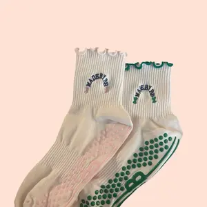 b.b ruffle pilates socks wicked pack - elphaba & glinda
