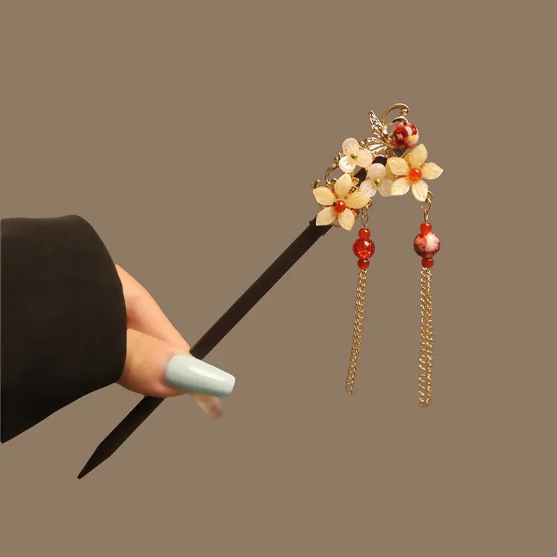 Light yellow flower red beads sumu kuc