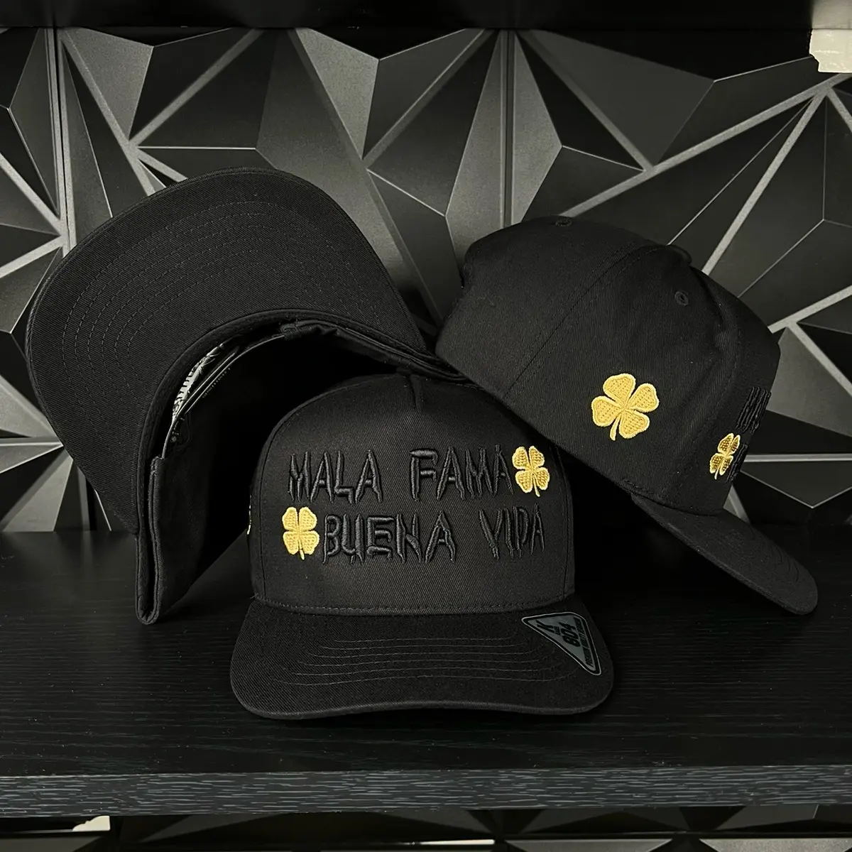 Mala fama buena vida SnapBack hat-blue