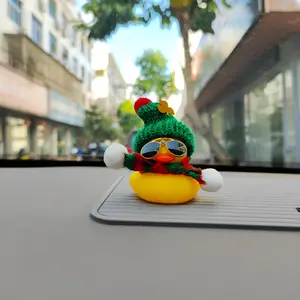 Christmas Duck Interior Decoration, Car and Home Decor, Car Interior Accessory, Adjustable Non-Slip Design, Fun Gift for Friends, Safety Fixed Function