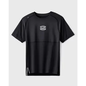 Rhône Center Chest Logo Performance Tee