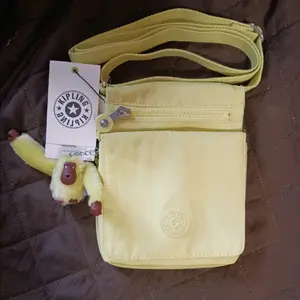 Kipling Lime Green Cross Body Bag , new with tags