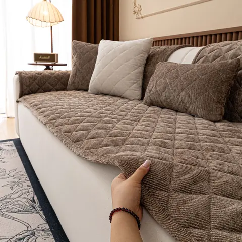 Quilted Plush Non-Slip Sofa Cover – Washable Reusable Couch Protector, Pet-Friendly & Scratch-Resistant, Padded Seat Cover for 2/3/4 Seater, Sectional & Loveseat, Washable Sofa Slipcover, Soft Sofa Protector, Sofa Covers Washable