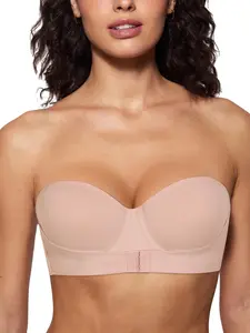 Women's front-closure strapless bra, anti-slip and supportive, suitable for everyday wear.