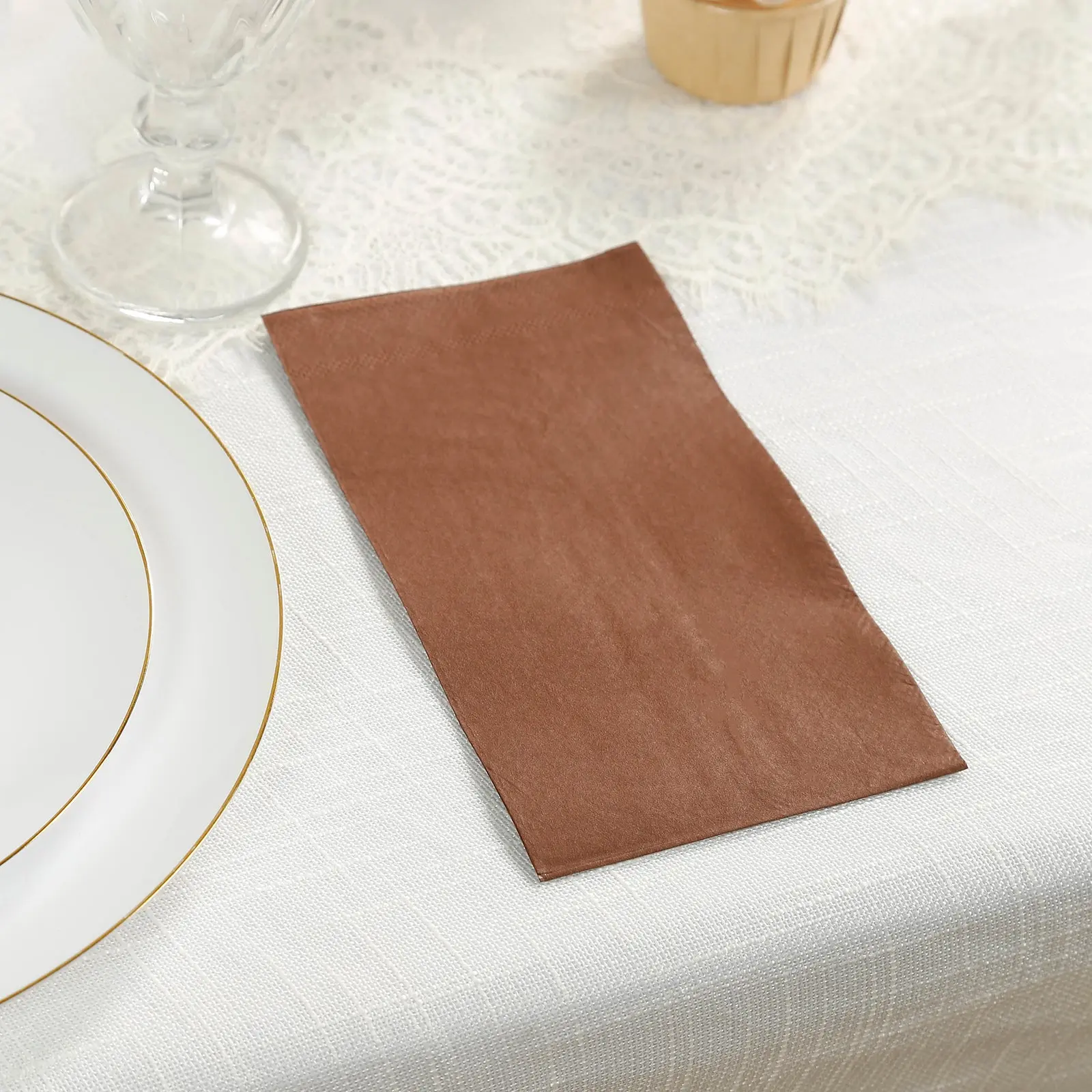 Disposable Napkins, 2-Ply 50-Pack Soft Cinnamon Brown Disposable Tableware for Holiday, Wedding, Family Reunions, Home Dining Room Use