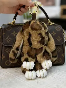 Handmade Soft Rabbit Fur Ball Ornament, Creative Cute Fluffy Bunny Keychain, Plush Touch Keychain for Bags Bag Accessory, Car Decoration Gift for Friends