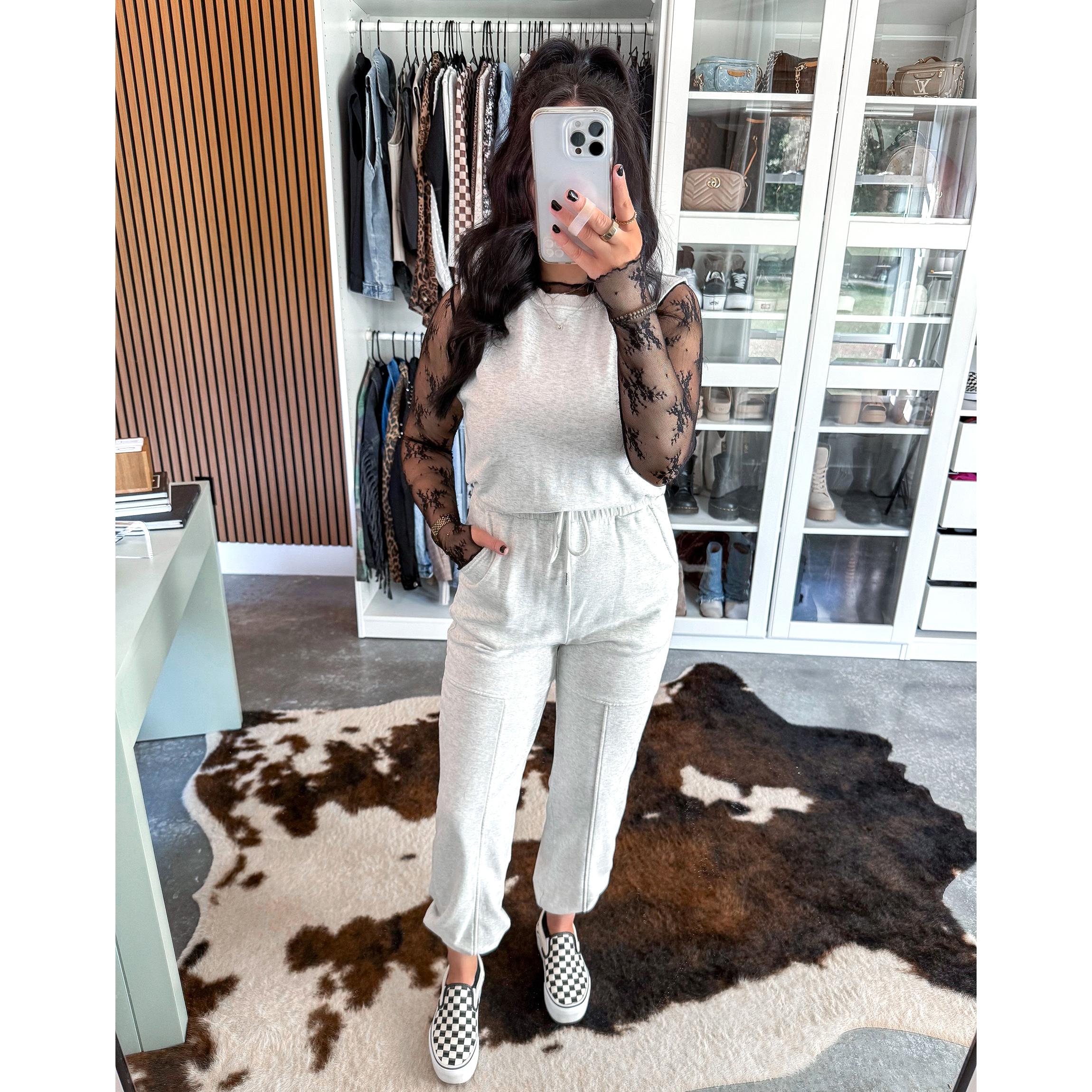 Buenoble Women’s Casual Sleeveless Jumpsuit Crewneck Cap Sleeve Wide Leg One Piece Romper with Drawstring Pockets SpringStatements