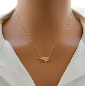 18K Gold Plated Brushed North Carolina State Pendant Necklace – Minimalist State Pride Jewelry