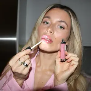 GLAZED SUGAR COOKIE GLOW GLOSS