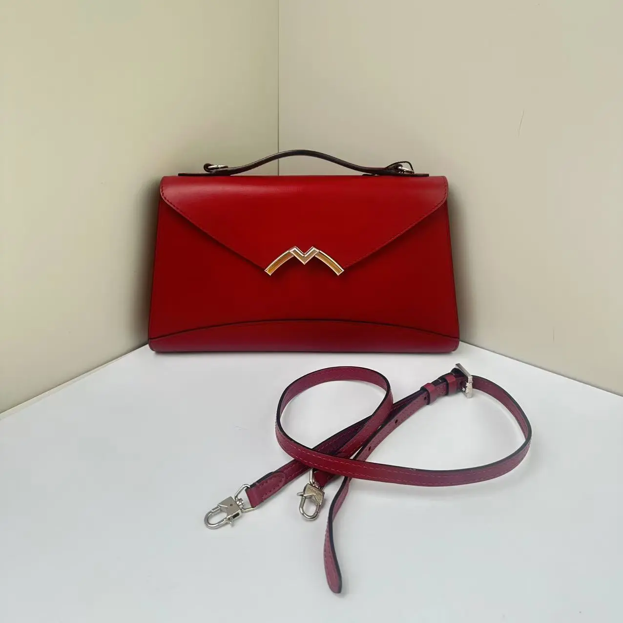 Pre-owned MOYNAT Calfskin Shoulder Bags Gabrielle Flap Top Handle Red CPU0730
