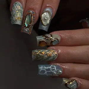 (MTO) Handcrafted Wearable Nail Art - Abalone Shell Reusable Fashion Hand Accessories