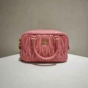 Pre-owned leather Crossbody Bags Miu Miu Mini Quilted Bag Pink Calfskin
