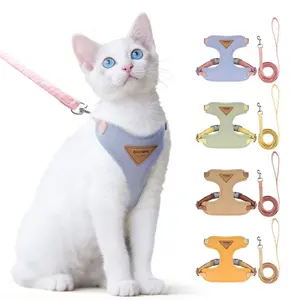 New cat leash, anti-break free cat chest strap go out cat leash adjustable pet leash