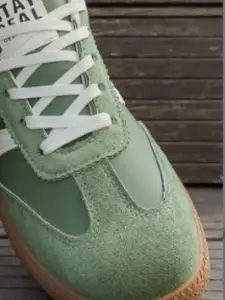 2026 Trendy Patchwork Retro Lace-Up Round Toe Lightweight Sports Casual Big Size Shoes, Trendy Walking Sneaker, Anti-Slip Sole, All-Season Wear