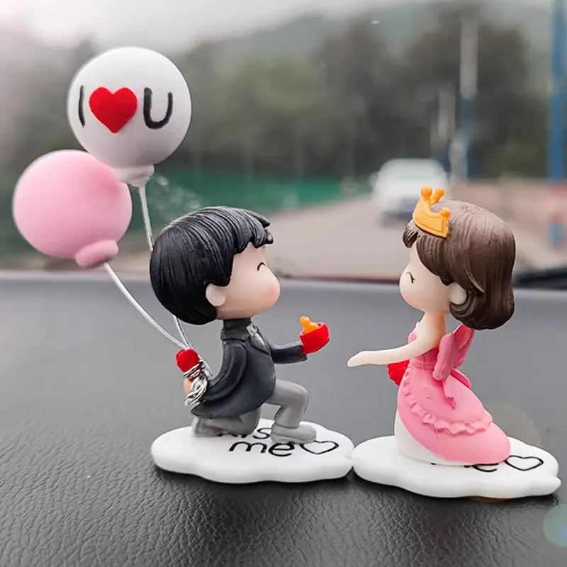 Proposal Couple & Heart Balloons