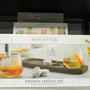 Whiskey tray gift sets with freezable cubes
