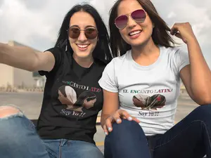 El Encanto Latina Soy Yo – Mexican American Women’s Short Sleeve T-Shirt | Gildan 640