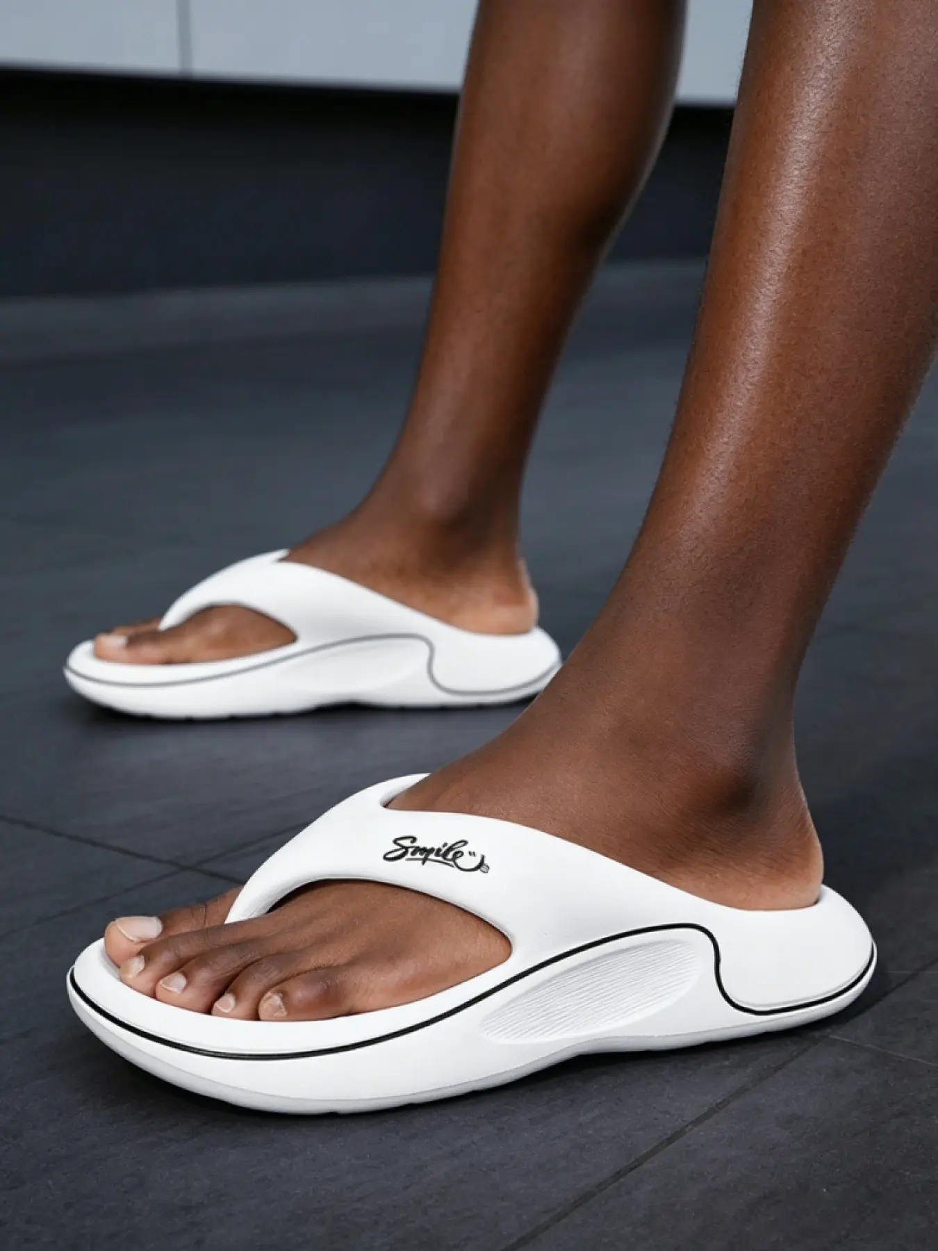 1 Pair Couples Casual Summer Flip Flops Sandals Lightweight Cushioned Midsole Skin-Friendly No Rub Design For Home Travel And Beach Wear