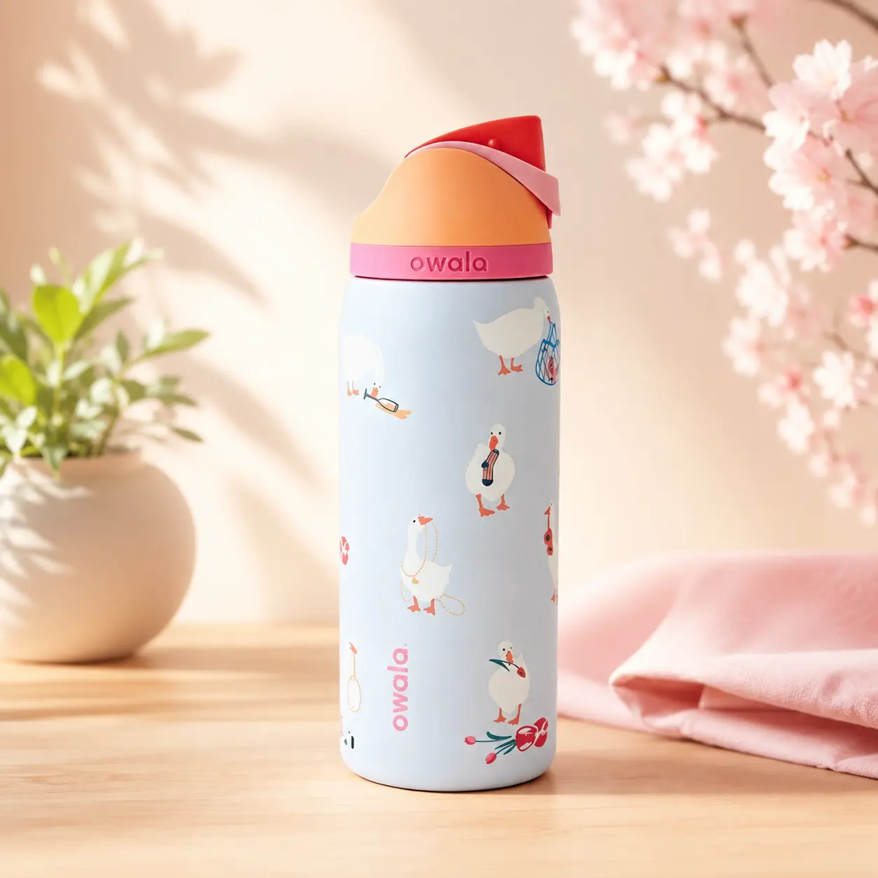 [Super Hot] Owala Silly Goose 32oz Freesip Water Bottle, 24-hour cold, suitable for daily use, travel or school, gift for her