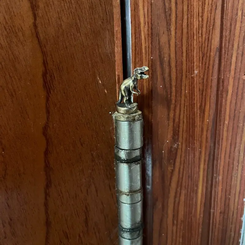 Unique Hinged Door Decorative Functional Header, Decorative Piece, Perfect Moving Gift for Home and Garden, Romantic Family Atmosphere, Ideal for Vintage Enthusiasts, Statue Decor