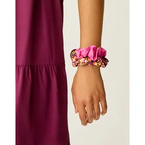 Surf Scrunchie: Garden-Hot Pink