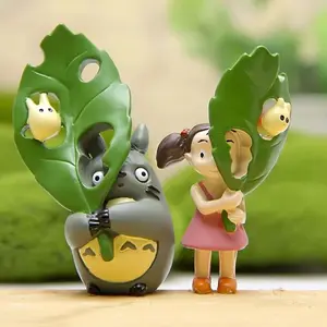 1Pcs Cute Desktop Decoration Totoro Figurine Holding Leaf Totoro Ornament for Living Room Home Decor Items Wall Birthday Gift