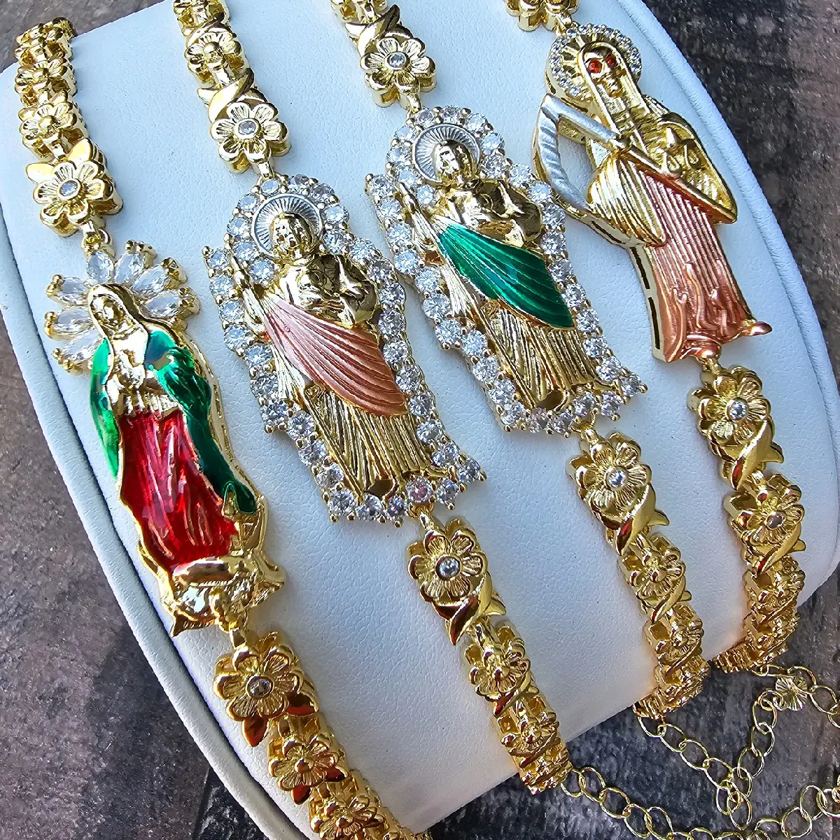 balenciaga gold bracelet - TikTok Shop