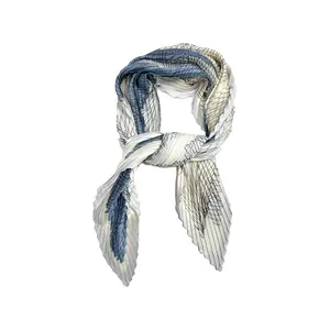 Eliza Plissé Petit Scarf